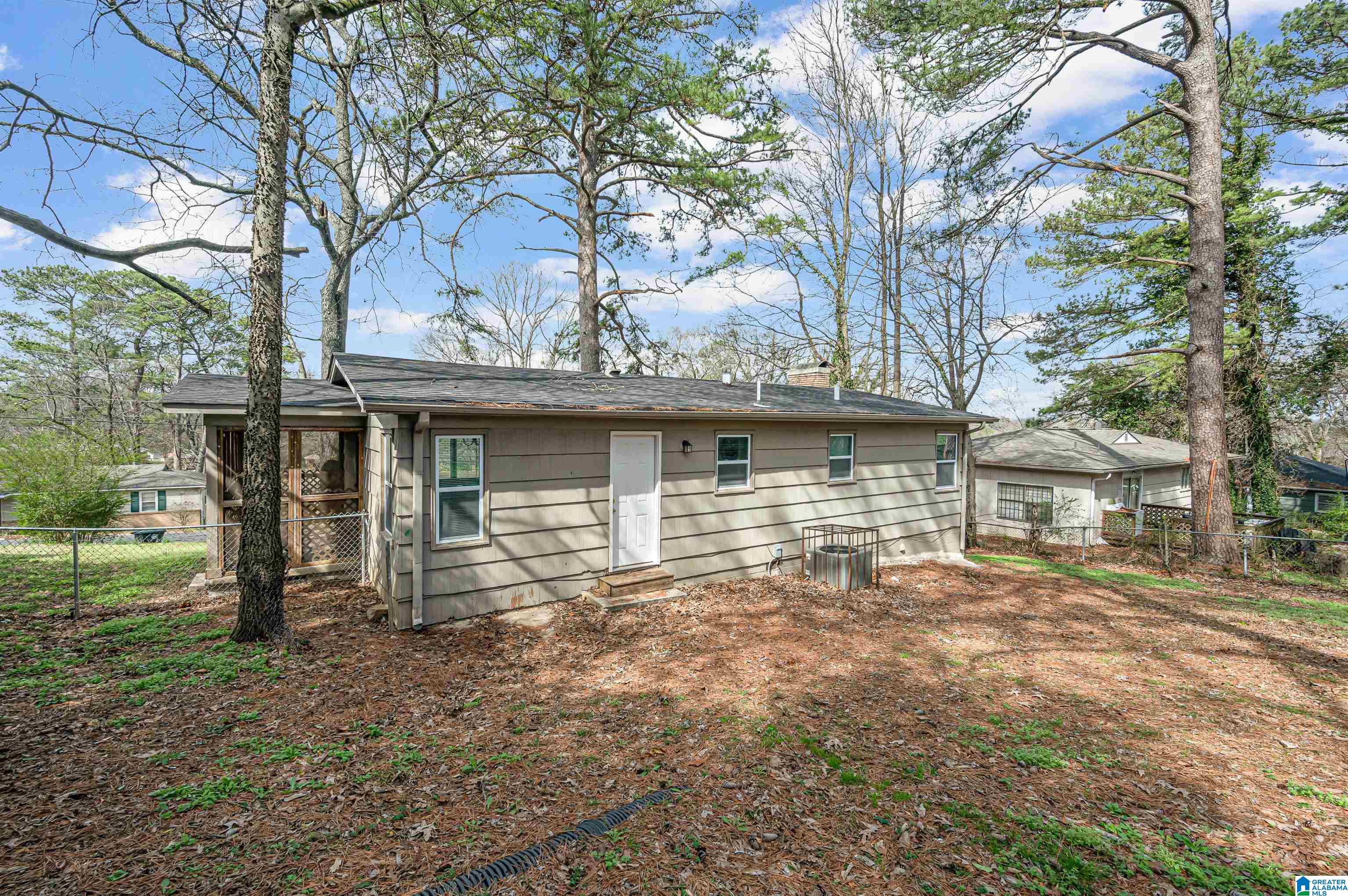 9837 Greenlee Road Birmingham, AL 35215 - Photo 28 of 31
