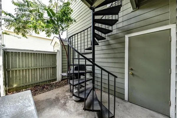$1,900 | 6220 Bentwood Trail, Unit 608, Dallas, TX 75252