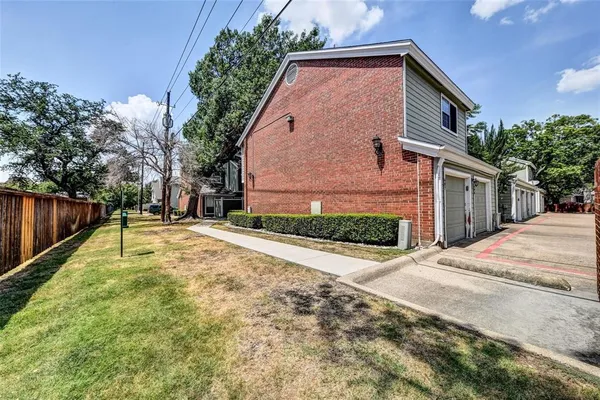 $1,900 | 6220 Bentwood Trail, Unit 608, Dallas, TX 75252