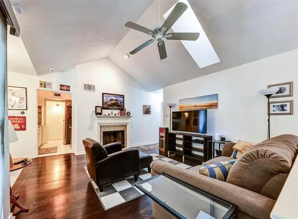 $1,900 | 6220 Bentwood Trail, Unit 608, Dallas, TX 75252