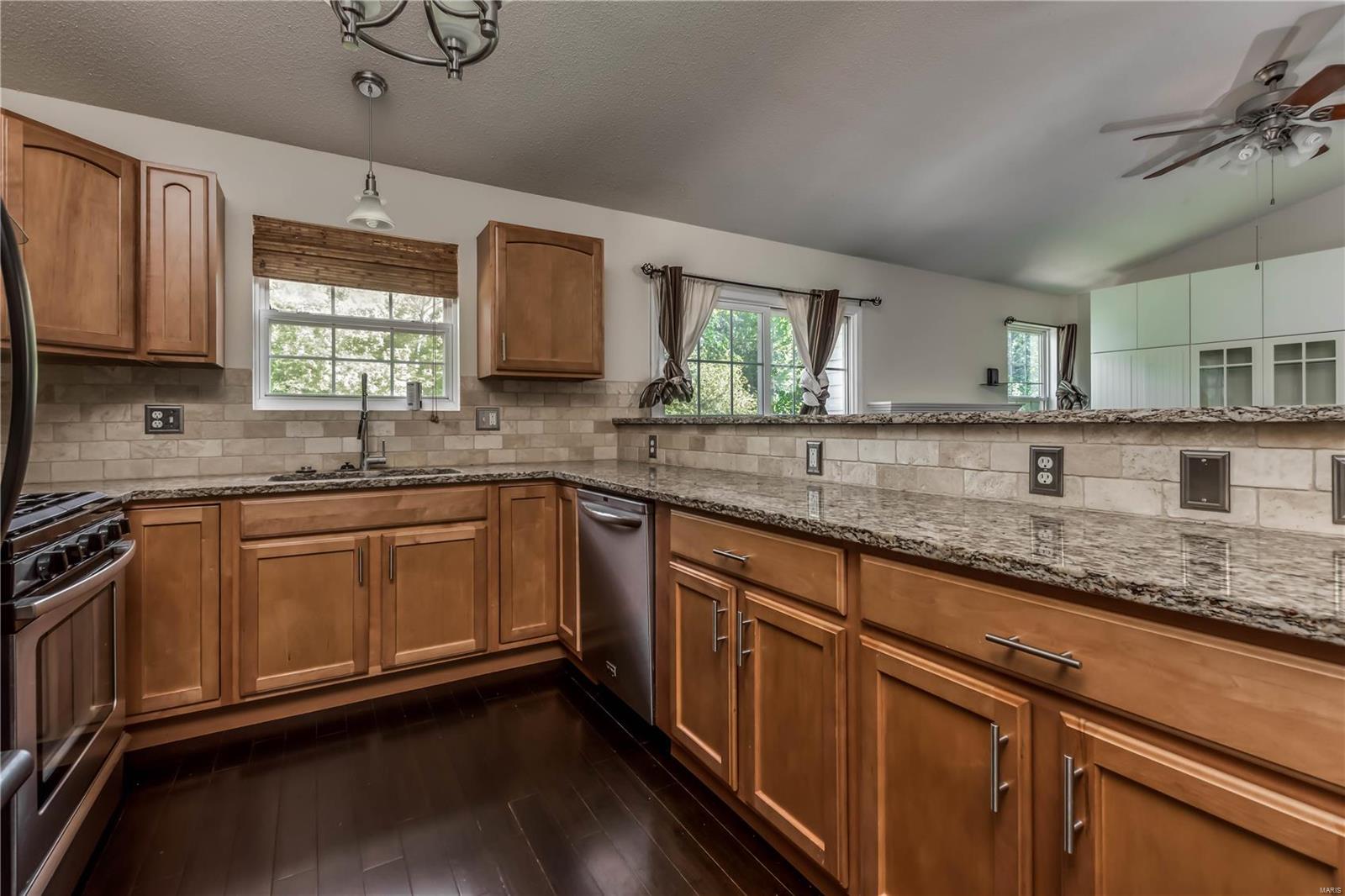 2146 Streamview Court O'Fallon, IL 62269 - Photo 2 of 30 Gallery Image 2
