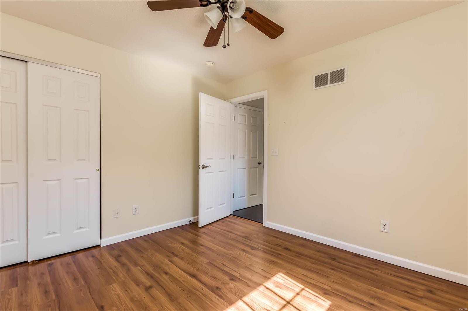 2146 Streamview Court O'Fallon, IL 62269 - Photo 14 of 30 Gallery Image 14