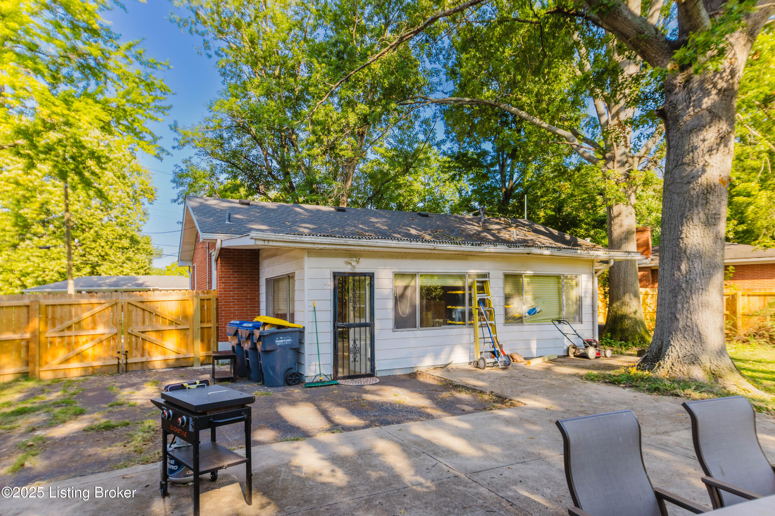 6311 Hunters Grove Road Louisville, KY 40216 - Photo 27 of 36 6311 Hunters Grove Rd-37
