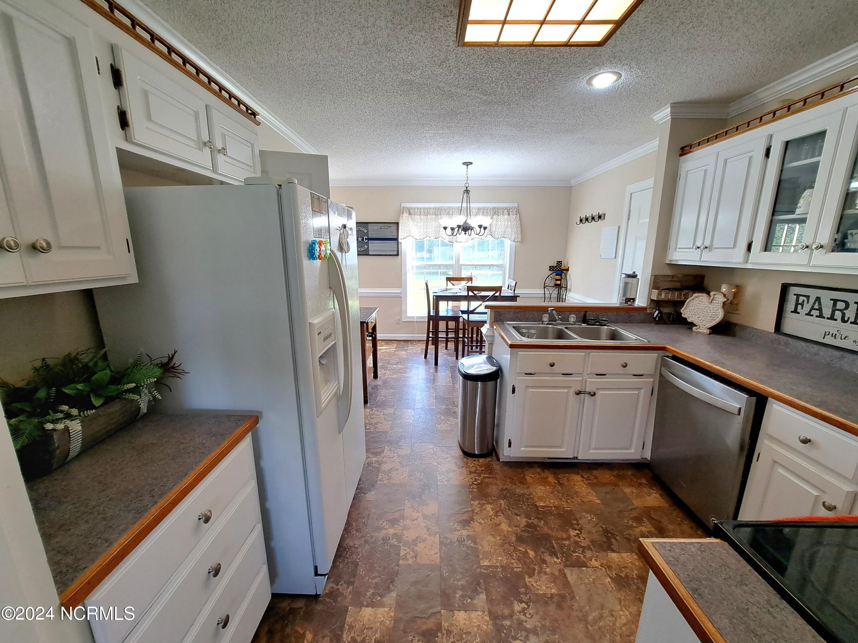 102 Torhunta Drive Goldsboro, NC 27534 - Photo 13 of 22 20240911_084219_resized