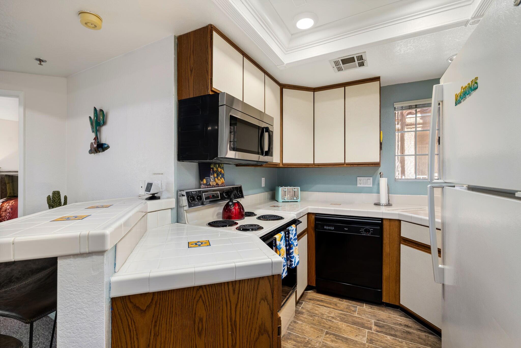 2700 Lawrence Crossley Road, Unit 22 Palm Springs, CA 92264 - Photo 14 of 41 Kitchen 3