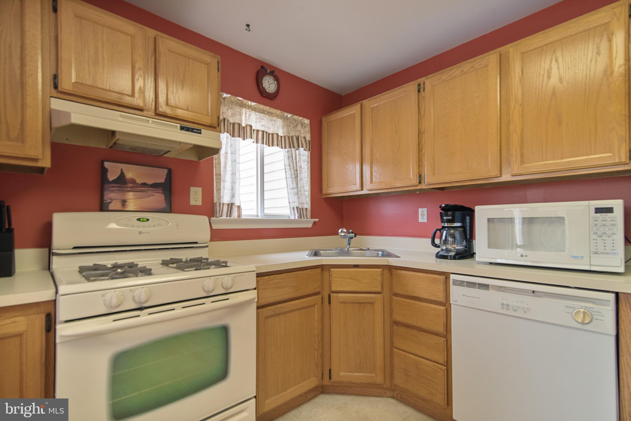 335 Silvia Street Ewing, NJ 08628 - Photo 23 of 31 Kitchen