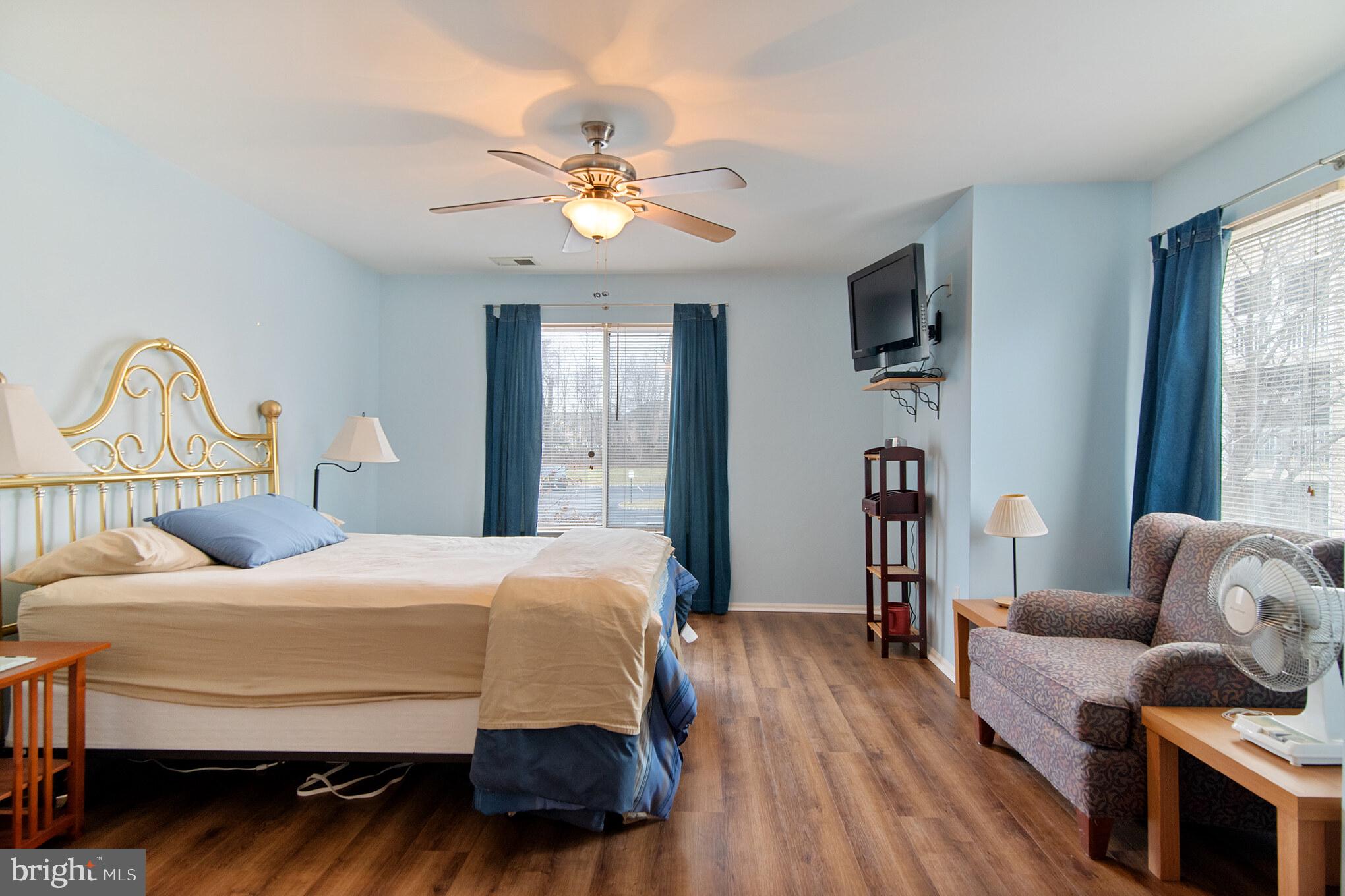 335 Silvia Street Ewing, NJ 08628 - Photo 5 of 31 Master Bedroom with sitting area