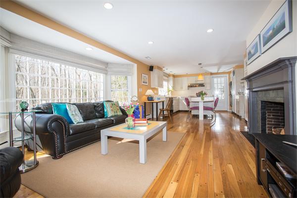 4 Black Oak Road Weston, MA 02493 - Photo 5 of 14 Gallery Image 5