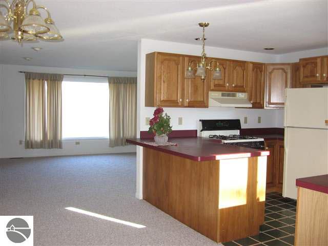 5431 Esmond Road Hale, MI 48739 - Photo 8 of 13 1755856-7.JPG