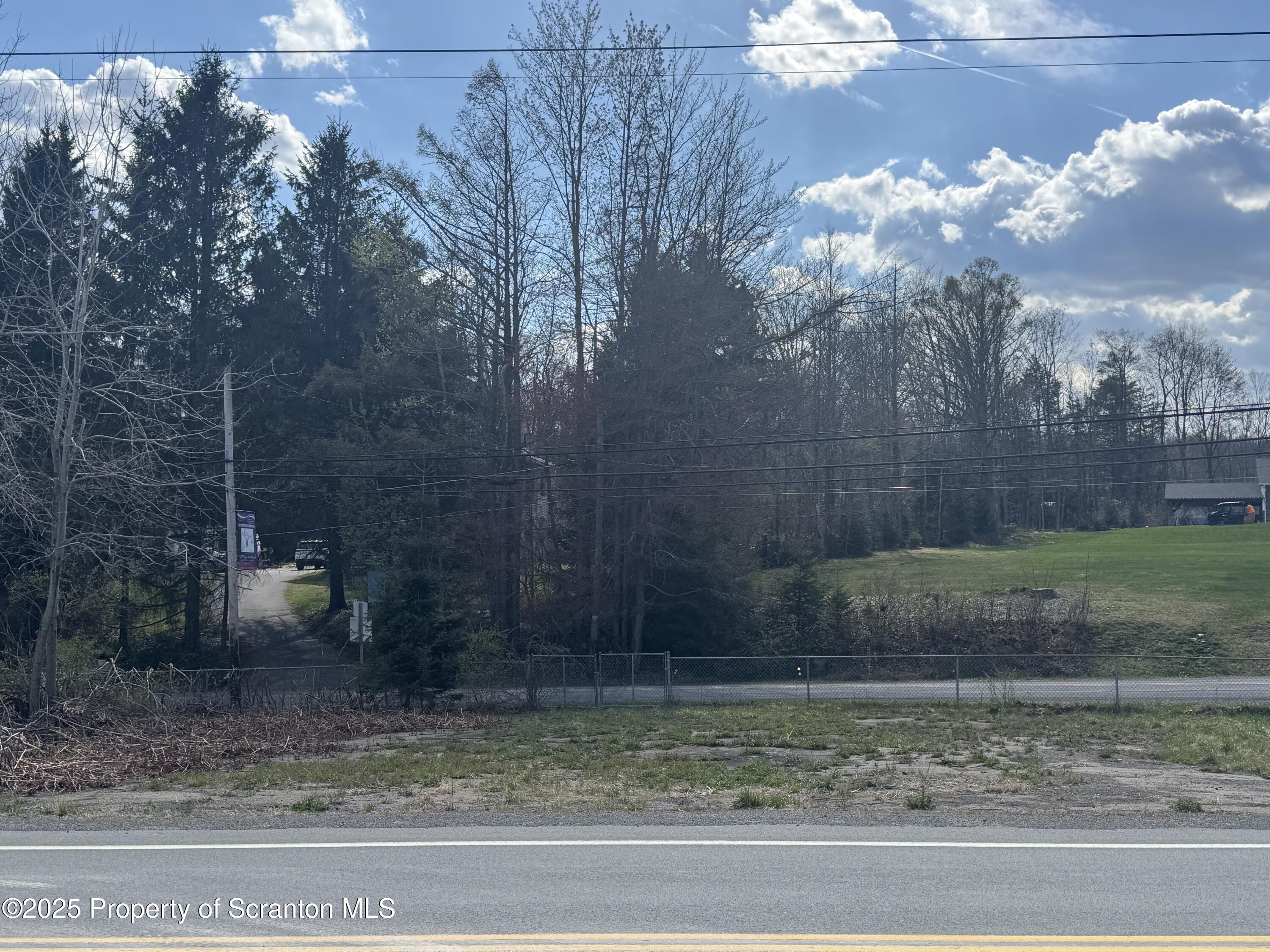 Memorial Drive Moscow, PA 18444 - Photo 3 of 3 parola4