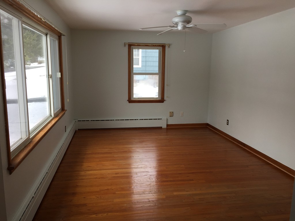 28 Howe Road Pittsfield, MA 01201 - Photo 3 of 20 Gallery Image 3