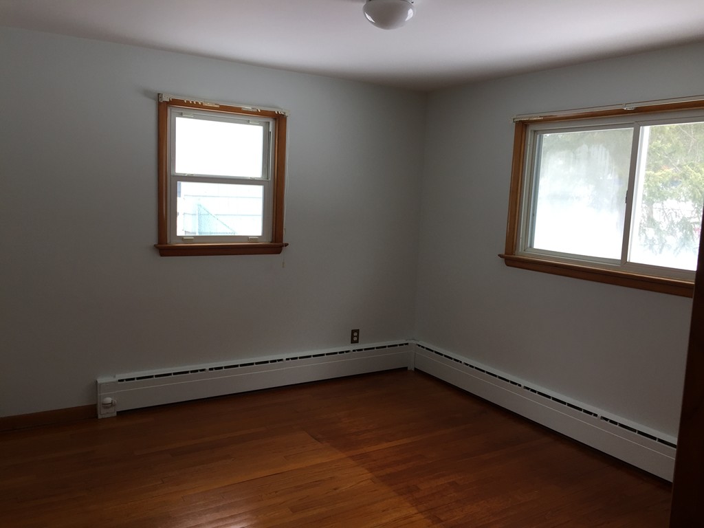 28 Howe Road Pittsfield, MA 01201 - Photo 6 of 20 Gallery Image 6