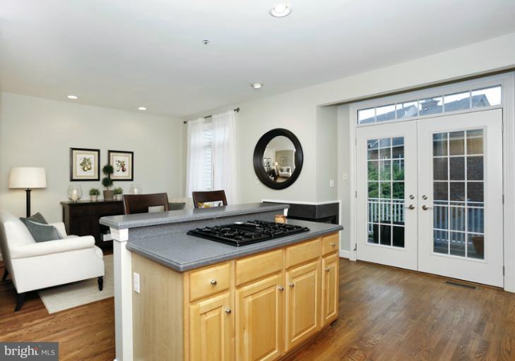 4490 Reservoir Road Northwest Washington, DC 20007 - Photo 12 of 21 Kitchen