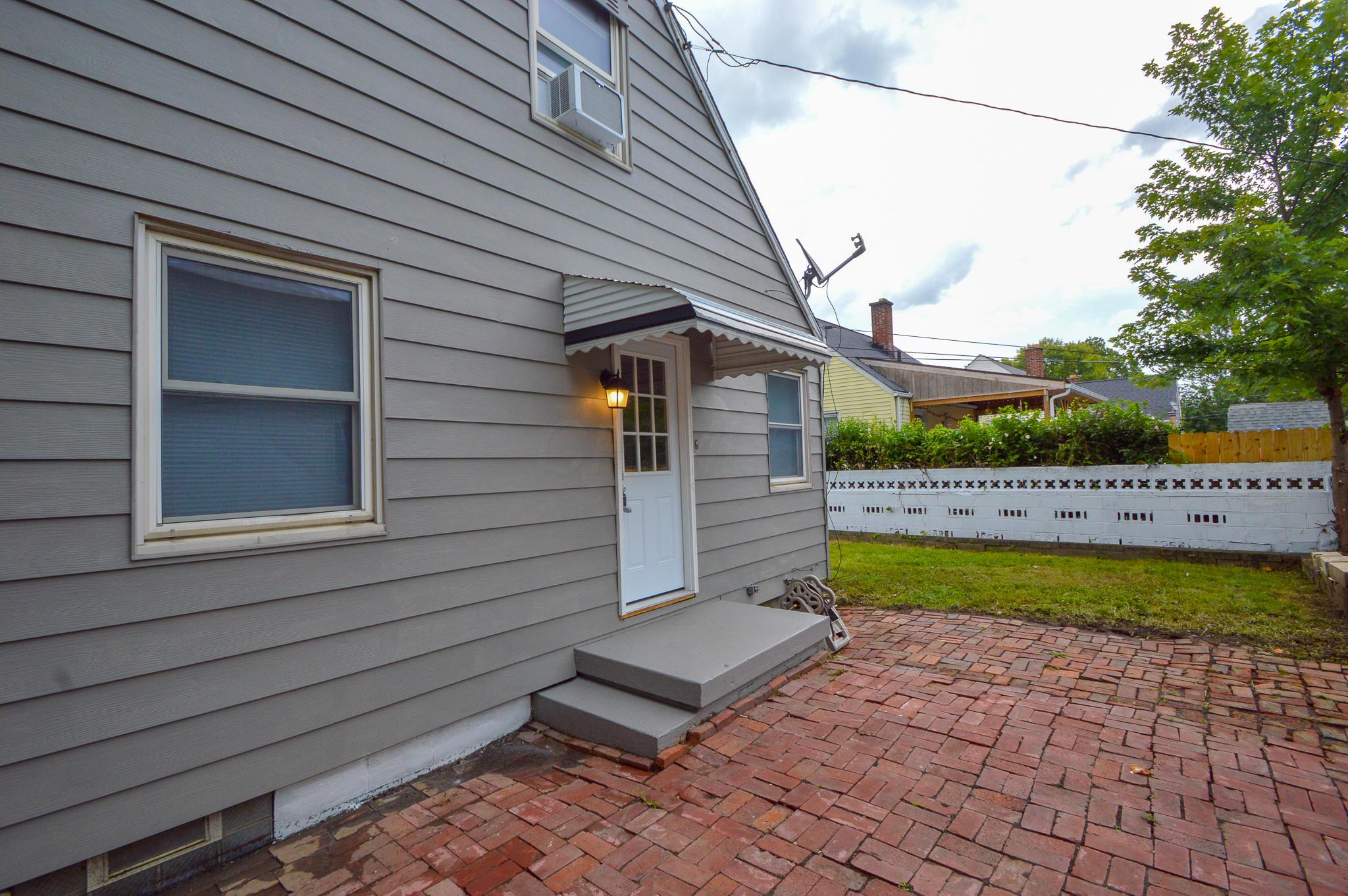 3230 Eisenhower Road Columbus, OH 43224 - Photo 16 of 18