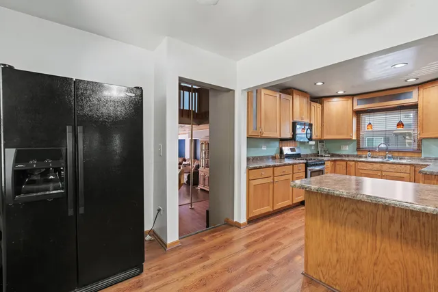 $479,900 | 206 Washington Street, Oswego, IL 60543