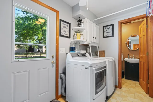 $479,900 | 206 Washington Street, Oswego, IL 60543