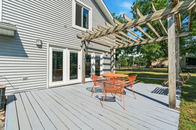 $479,900 | 206 Washington Street, Oswego, IL 60543