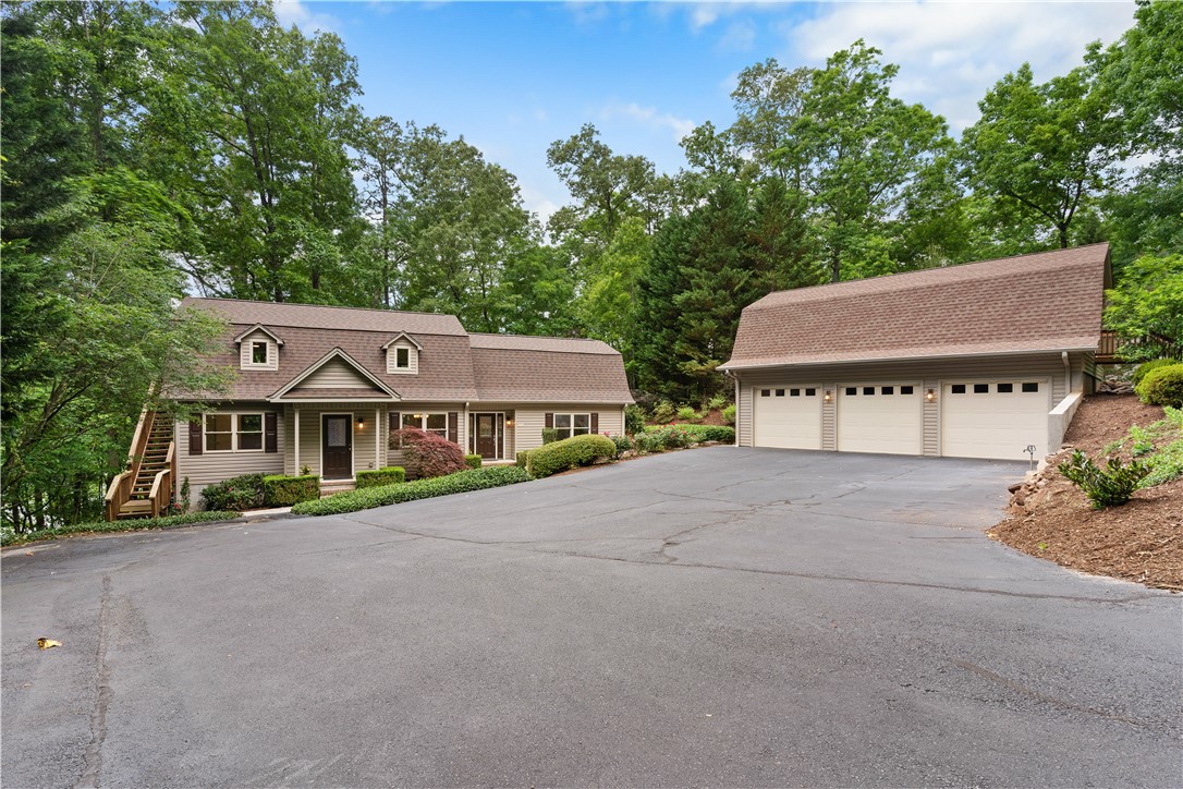 House view from bottom of driveway