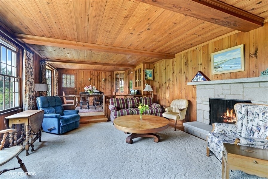 19 Misquamicut Hills Road Westerly, RI 02891 - Photo 4 of 16