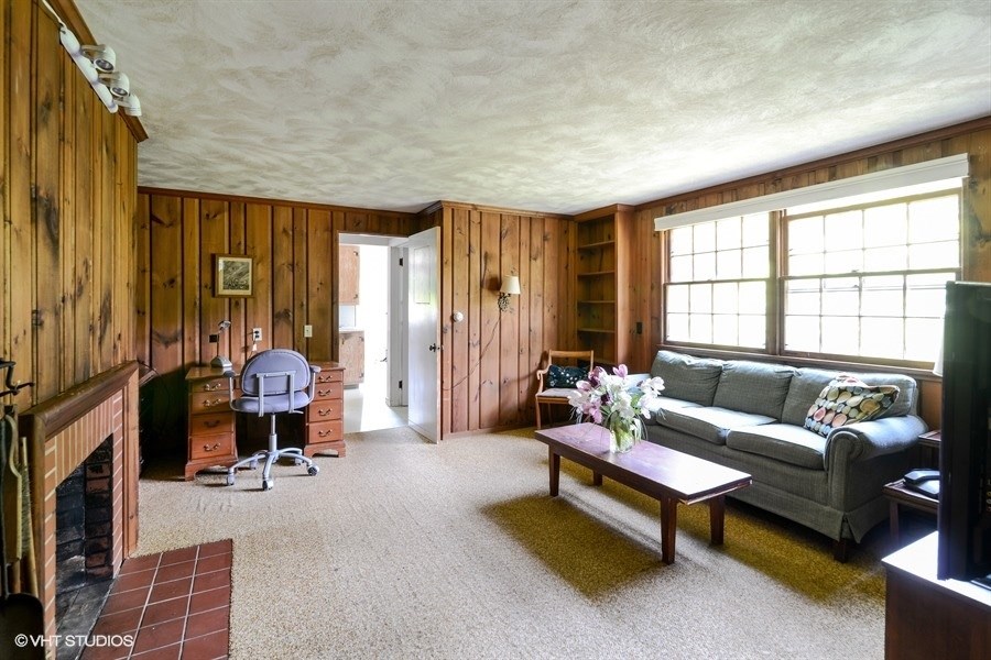 19 Misquamicut Hills Road Westerly, RI 02891 - Photo 9 of 16