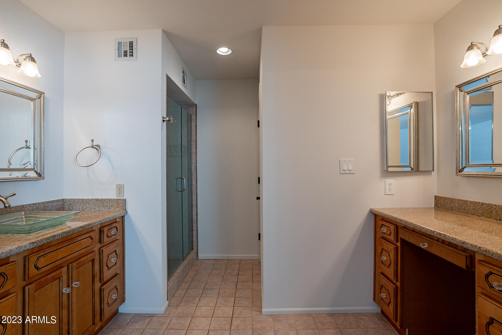 7720 East Camelback Road Scottsdale, AZ 85251 - Photo 17 of 22 Primary Bathroom