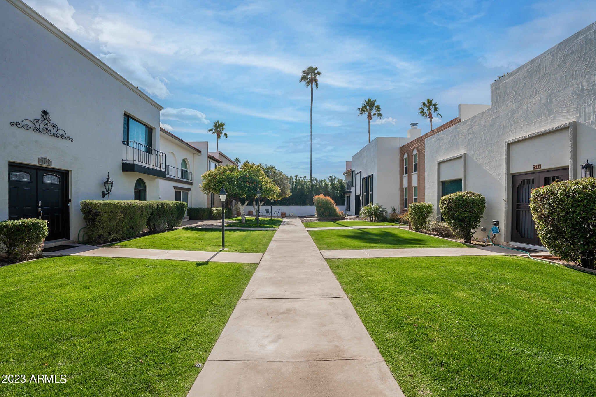 7720 East Camelback Road Scottsdale, AZ 85251 - Photo 19 of 22 Community Walkways