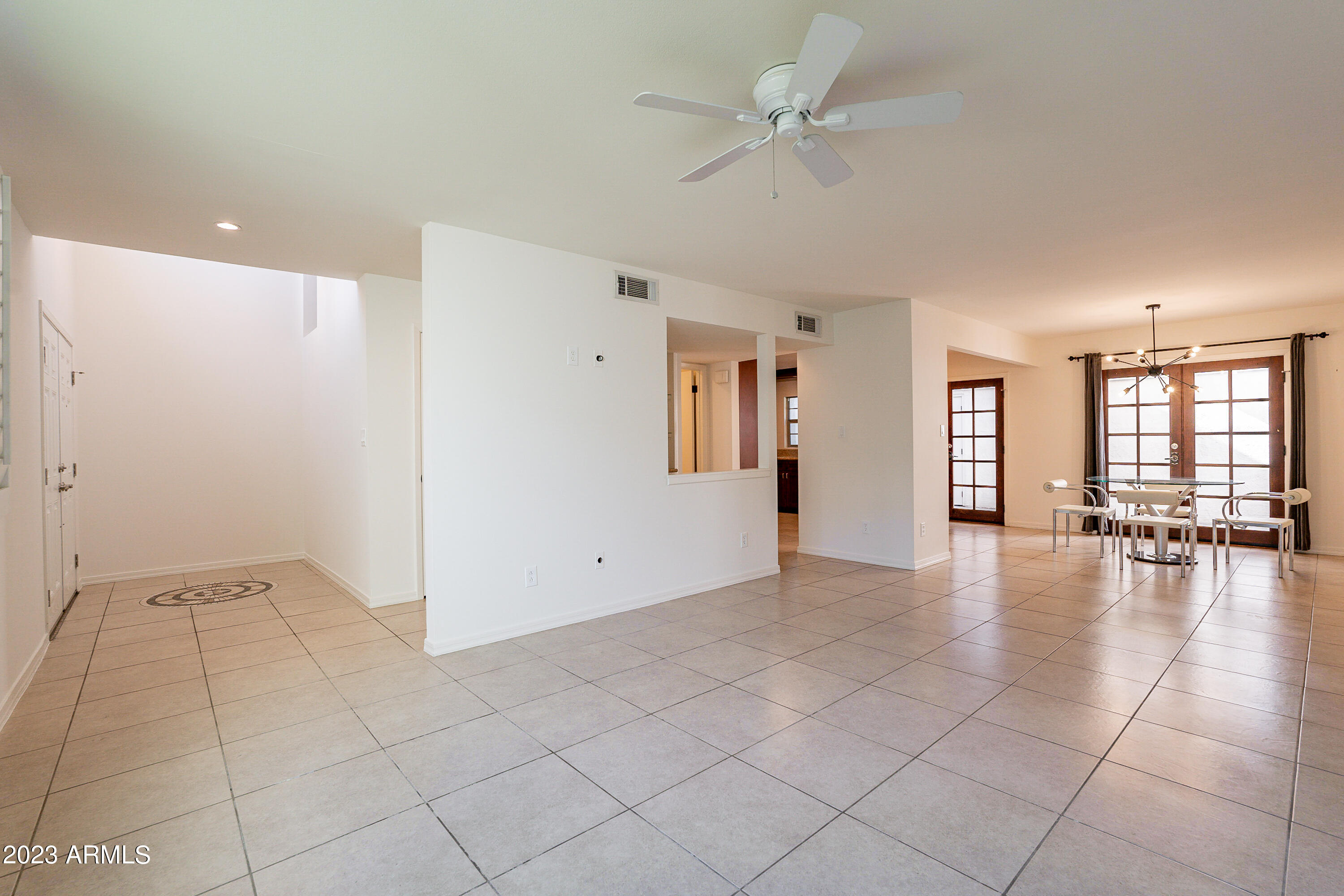 7720 East Camelback Road Scottsdale, AZ 85251 - Photo 3 of 22 Main Living Area