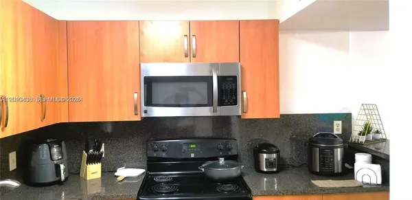 $1,800 | 15300 Southwest 106th Terrace, Unit 506, Miami, FL 33196