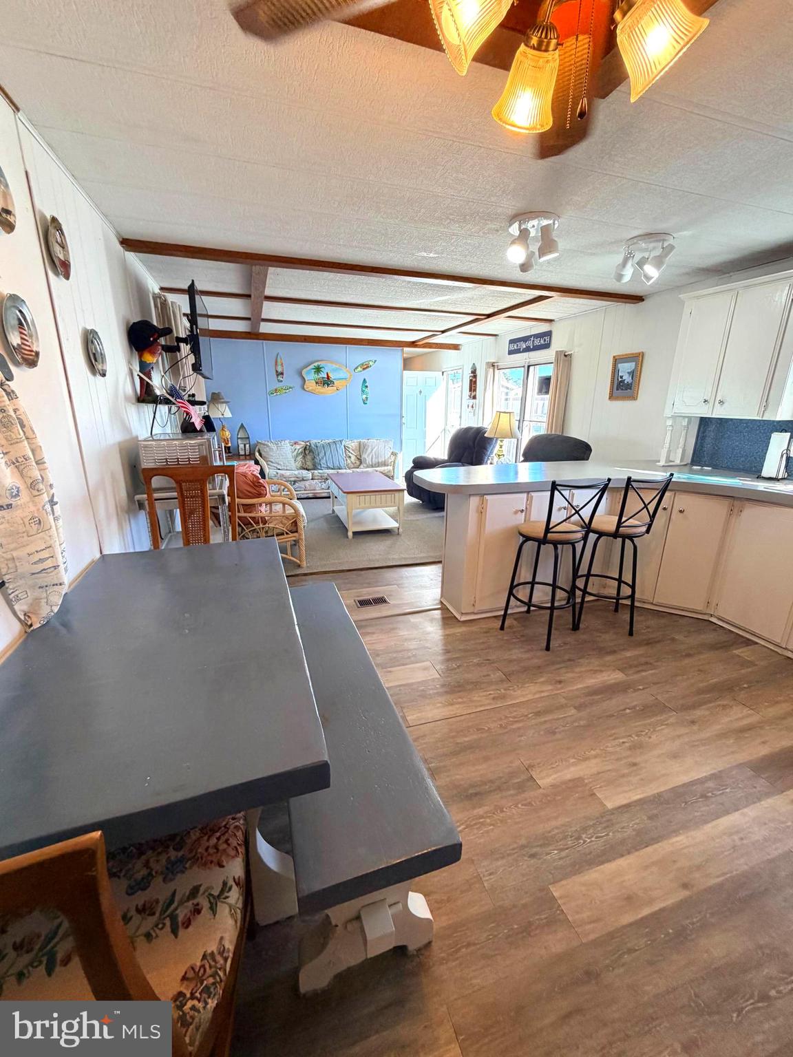 38267 Possum Road, Unit 271 Ocean View, DE 19970 - Photo 17 of 83 living/kitchen combo