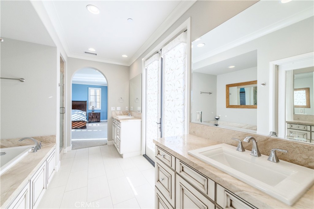 126 Long Fence Irvine, CA 92602 - Photo 41 of 61