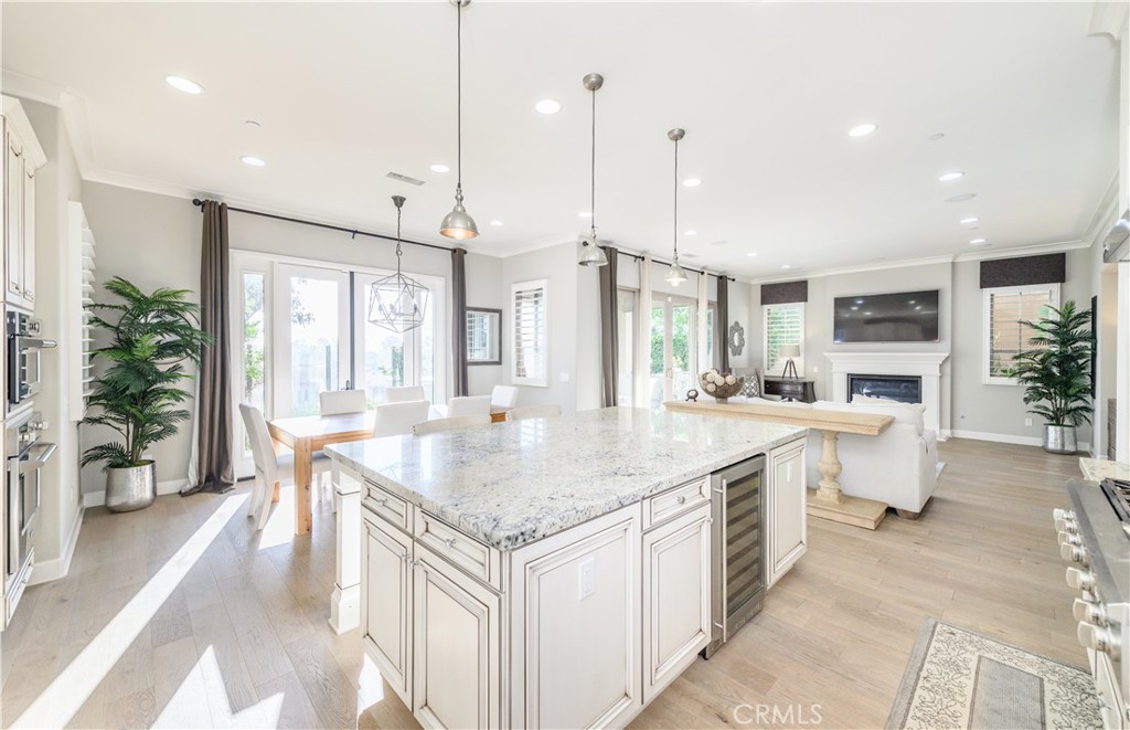 126 Long Fence Irvine, CA 92602 - Photo 6 of 61