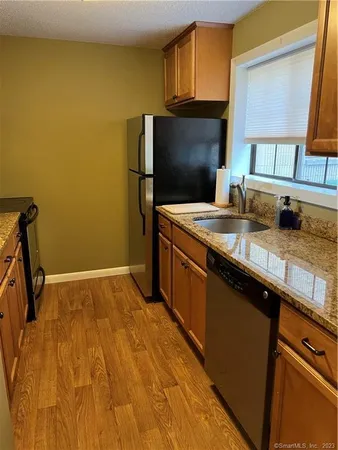 $1,500 | 38 North Main Street, Unit 8, West Hartford, CT 06107