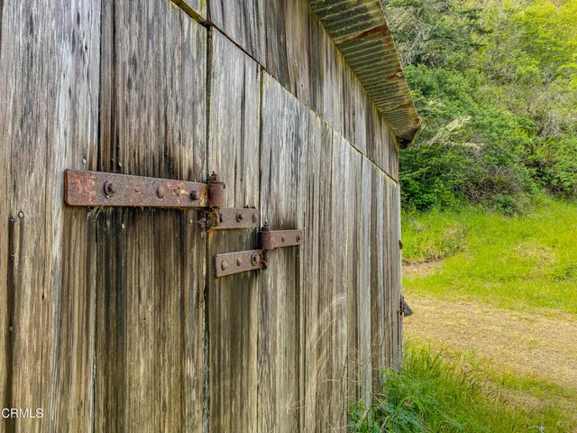 $1,995,000 | 42000 Mountain View Road, Manchester, CA 95459