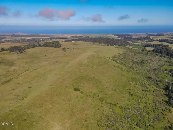 $1,750,000 | 42000 Mountain View Road, Manchester, CA 95459
