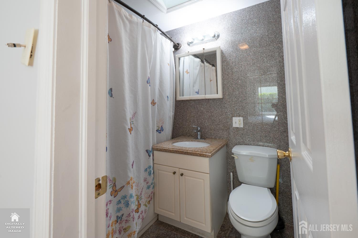 369 Fairview Avenue Colonia, NJ 07067 - Photo 15 of 21