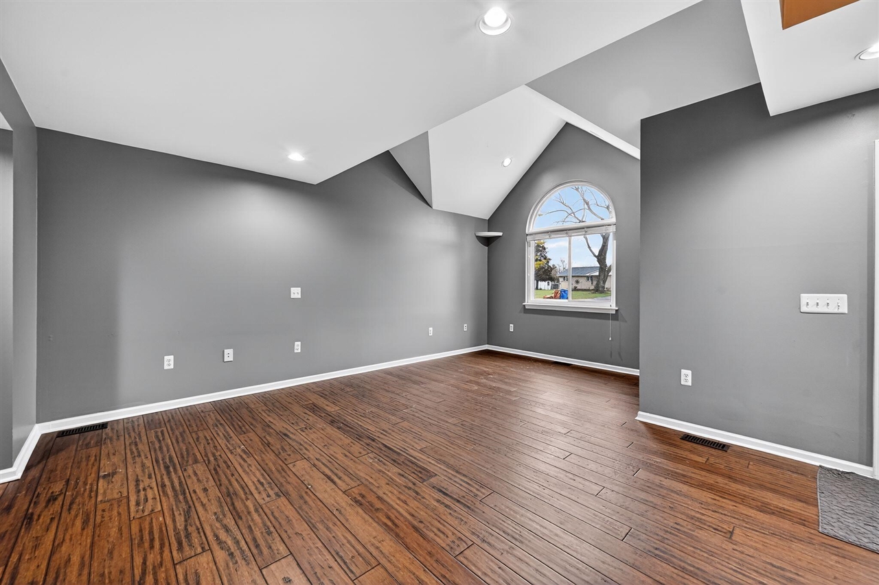 4125 Rural Street Waterford, MI 48329 - Photo 11 of 54