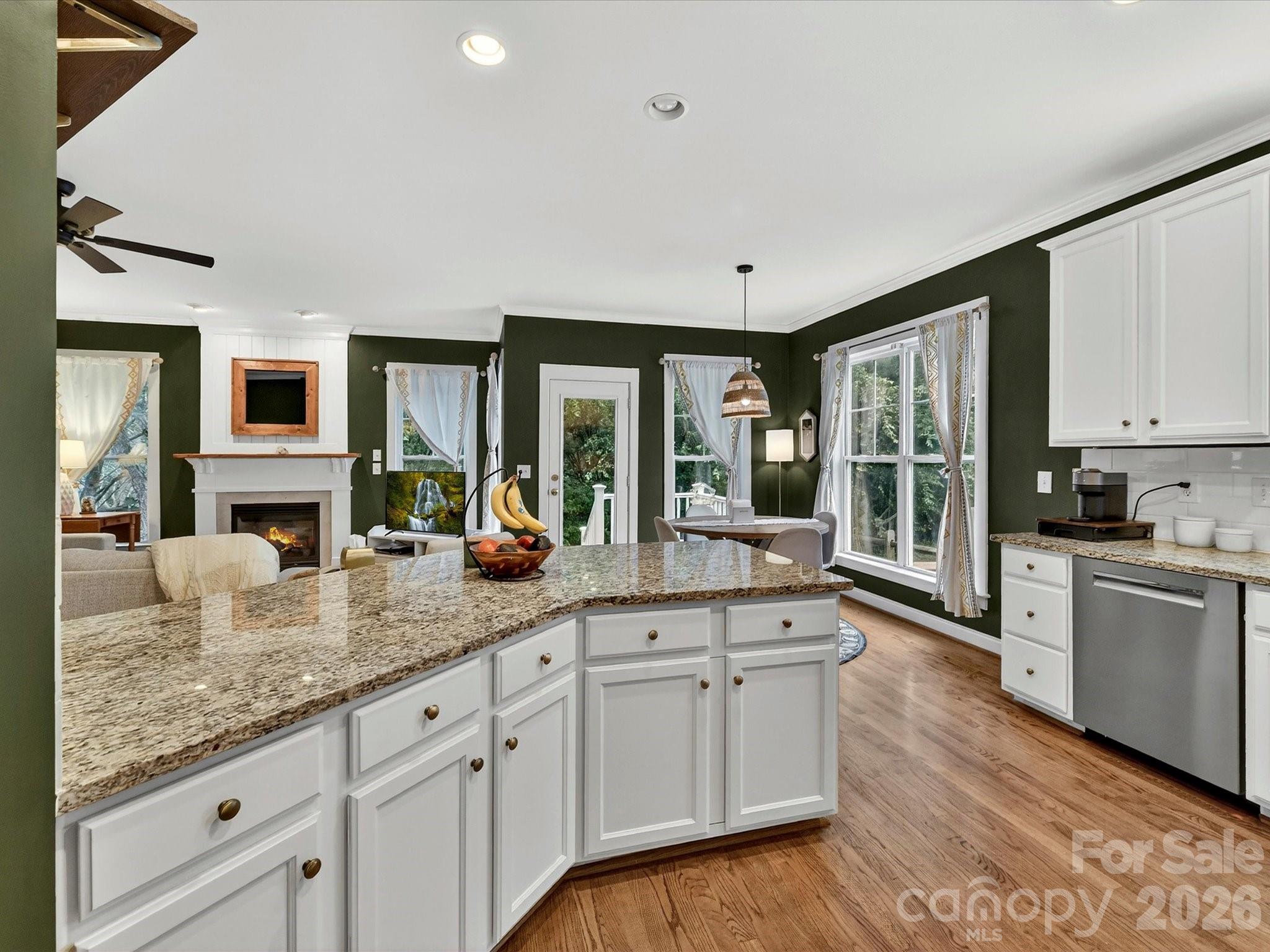 7553 Thorn Creek Lane Tega Cay, SC 29708 - Photo 19 of 46