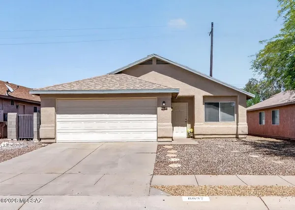 $320,000 | 8837 South Desert Rainbow Drive, Tucson, AZ 85747