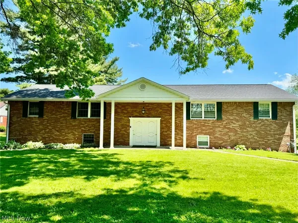 $280,000 | 1236-1238 Bowen Circle Northwest, Canton, OH 44708