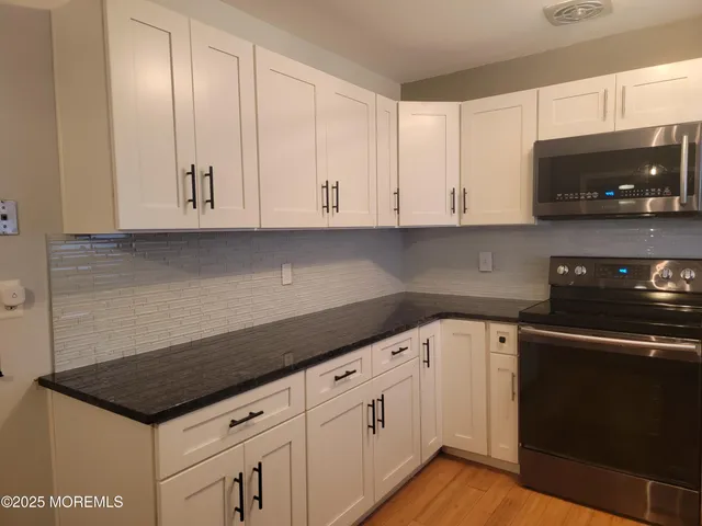 $109,700 | 28 A Yorktowne Parkway, Whiting, NJ 08759