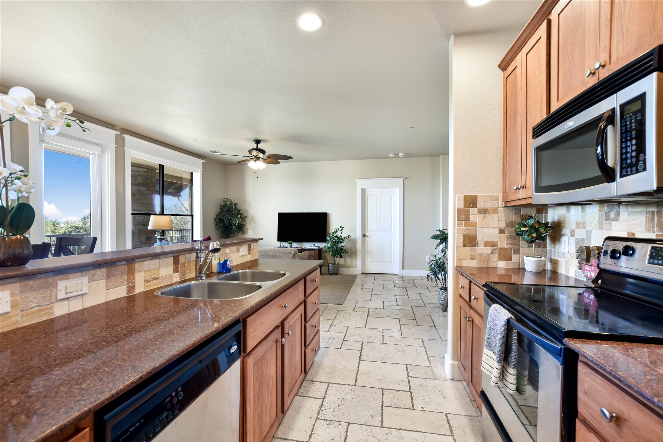 17800 Maritime Point, Unit 101 Jonestown, TX 78645 - Photo 8 of 40 Kitchen