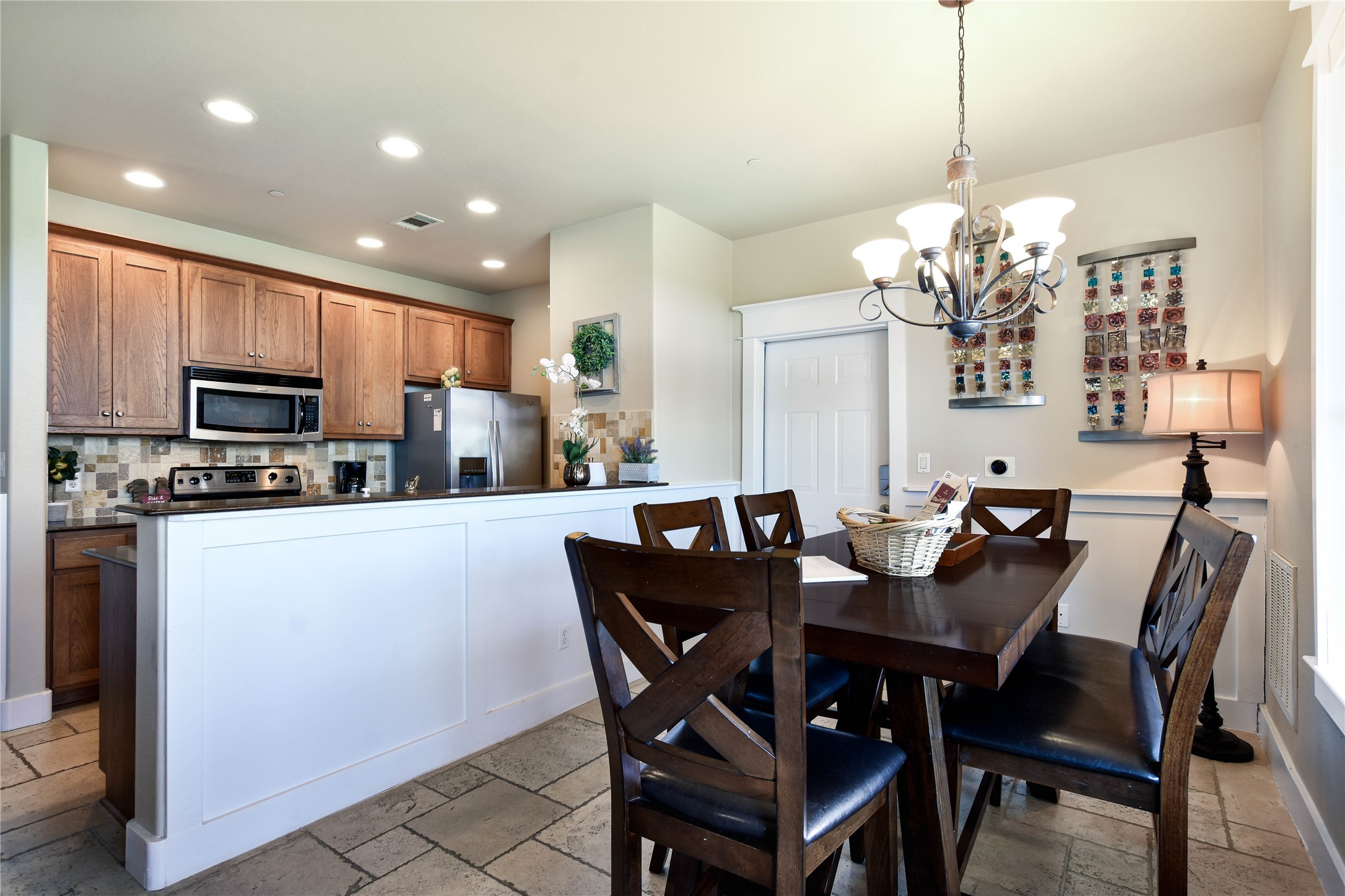 17800 Maritime Point, Unit 101 Jonestown, TX 78645 - Photo 10 of 40 Dining Area