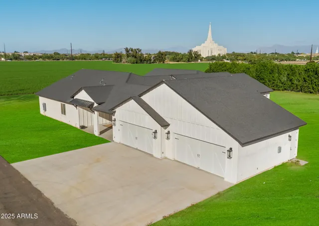 $3,100,000 | 2265 East Bonanza Road, Gilbert, AZ 85297