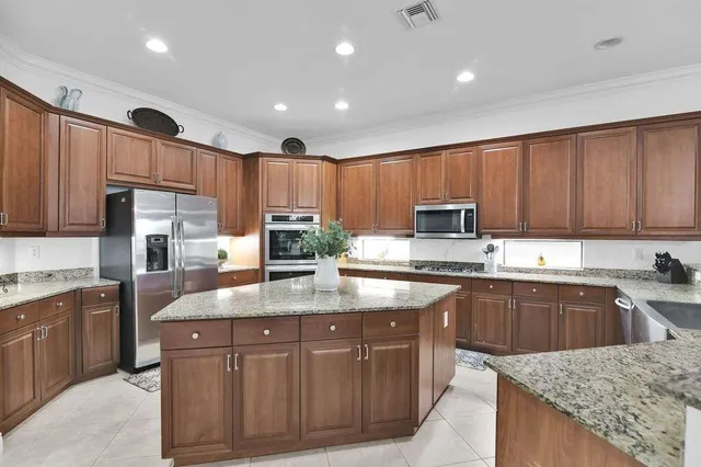 $11,000 | 10703 Versailles Boulevard, Wellington, FL 33449