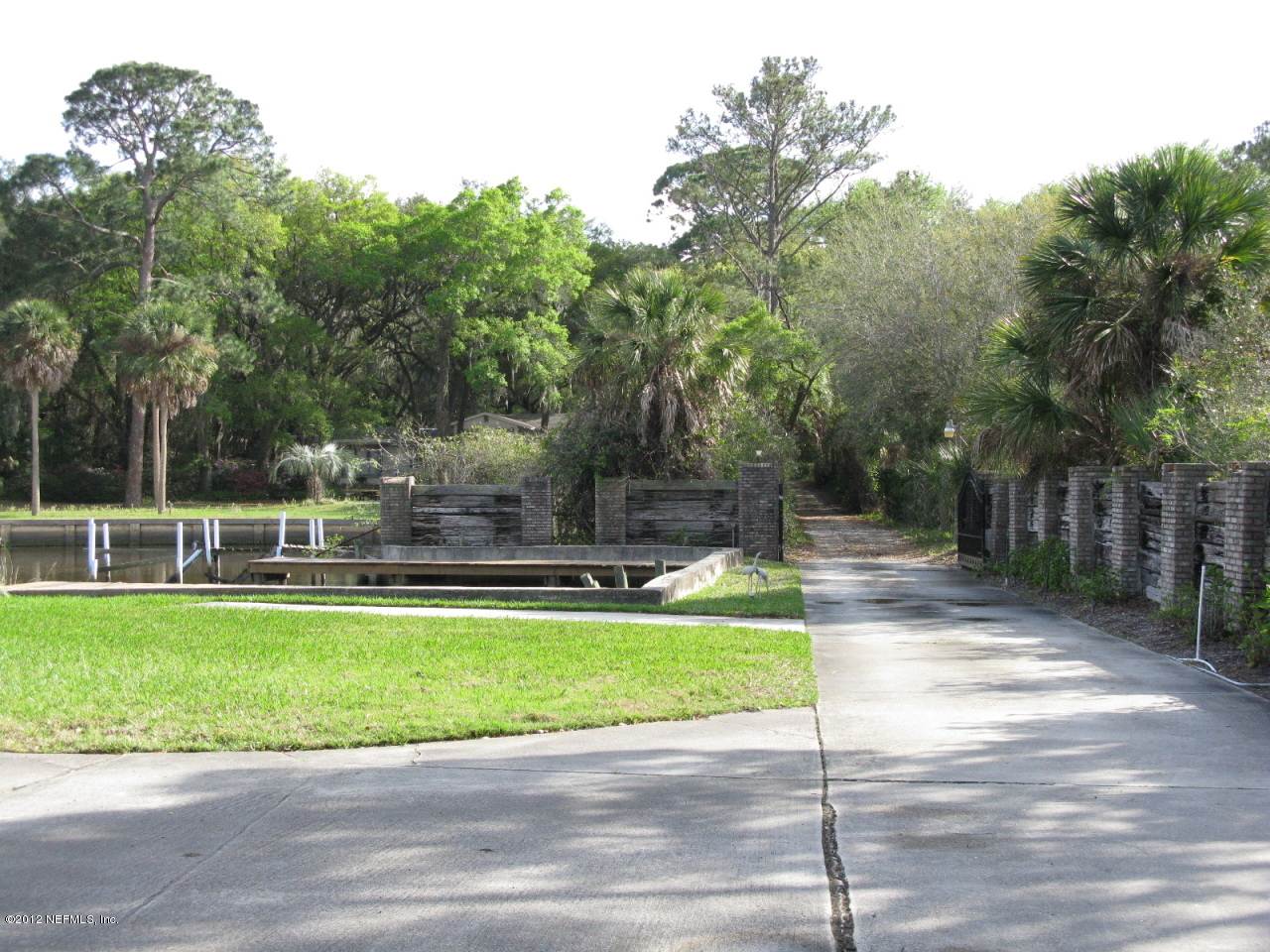 5533 Edenfield Road Jacksonville, FL 32277 - Photo 5 of 27 Second View from Front Door