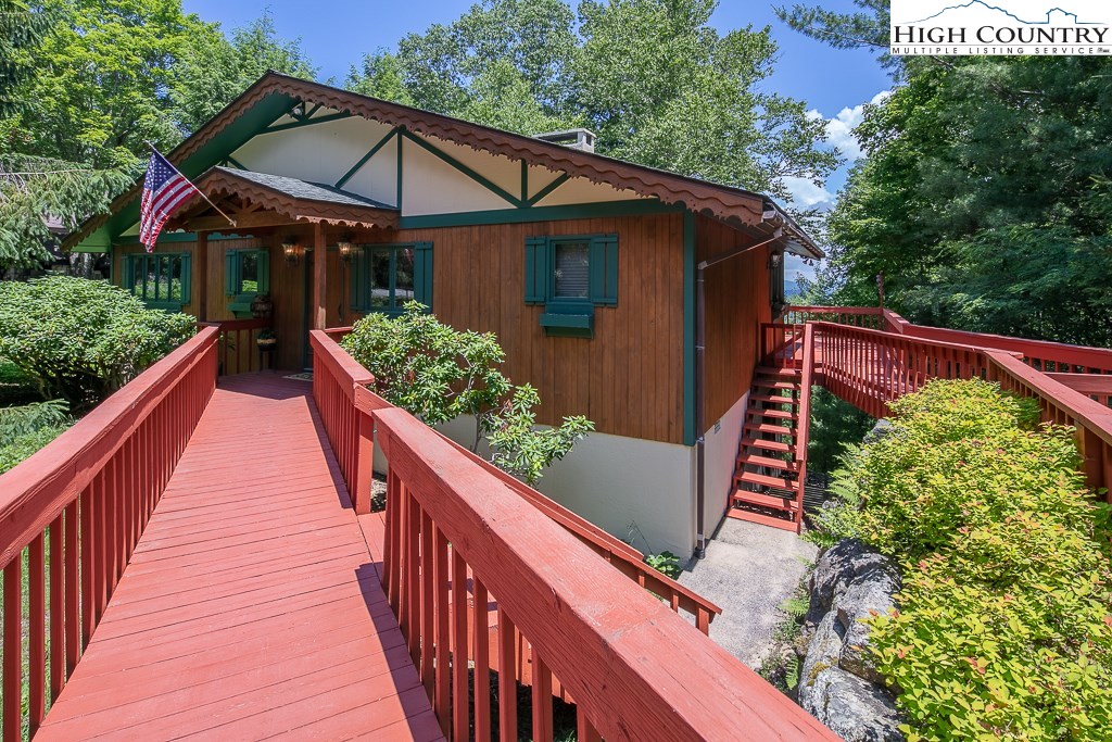 800 Pine Ridge Road Beech Mountain, NC 28604 - Photo 1 of 34