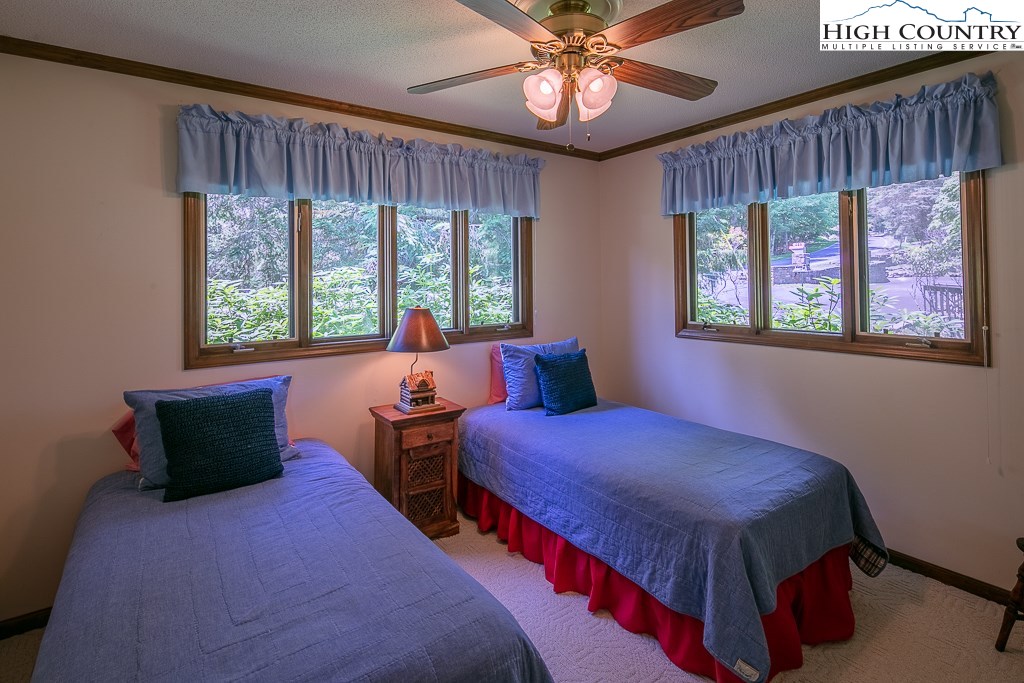 800 Pine Ridge Road Beech Mountain, NC 28604 - Photo 14 of 34