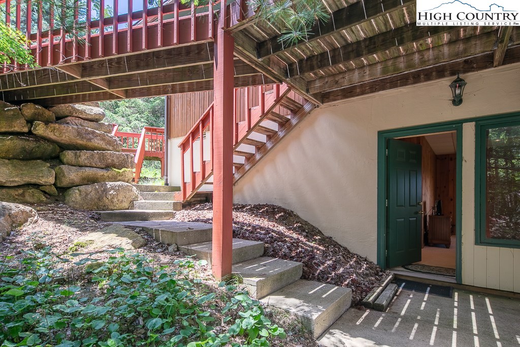 800 Pine Ridge Road Beech Mountain, NC 28604 - Photo 29 of 34