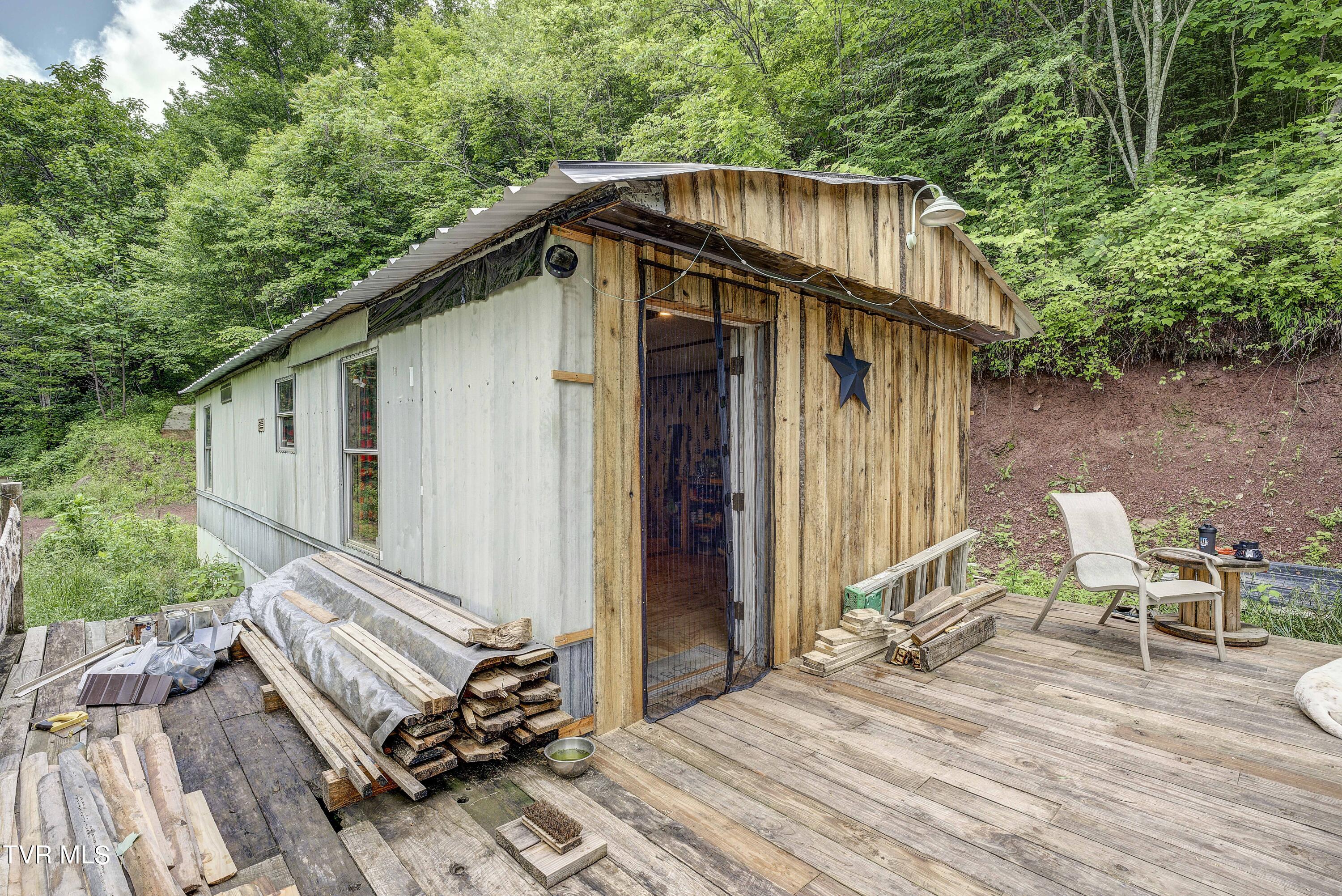 162 Lick Skillet Road Elizabethton, TN 37643 - Photo 38 of 42 LSR-18
