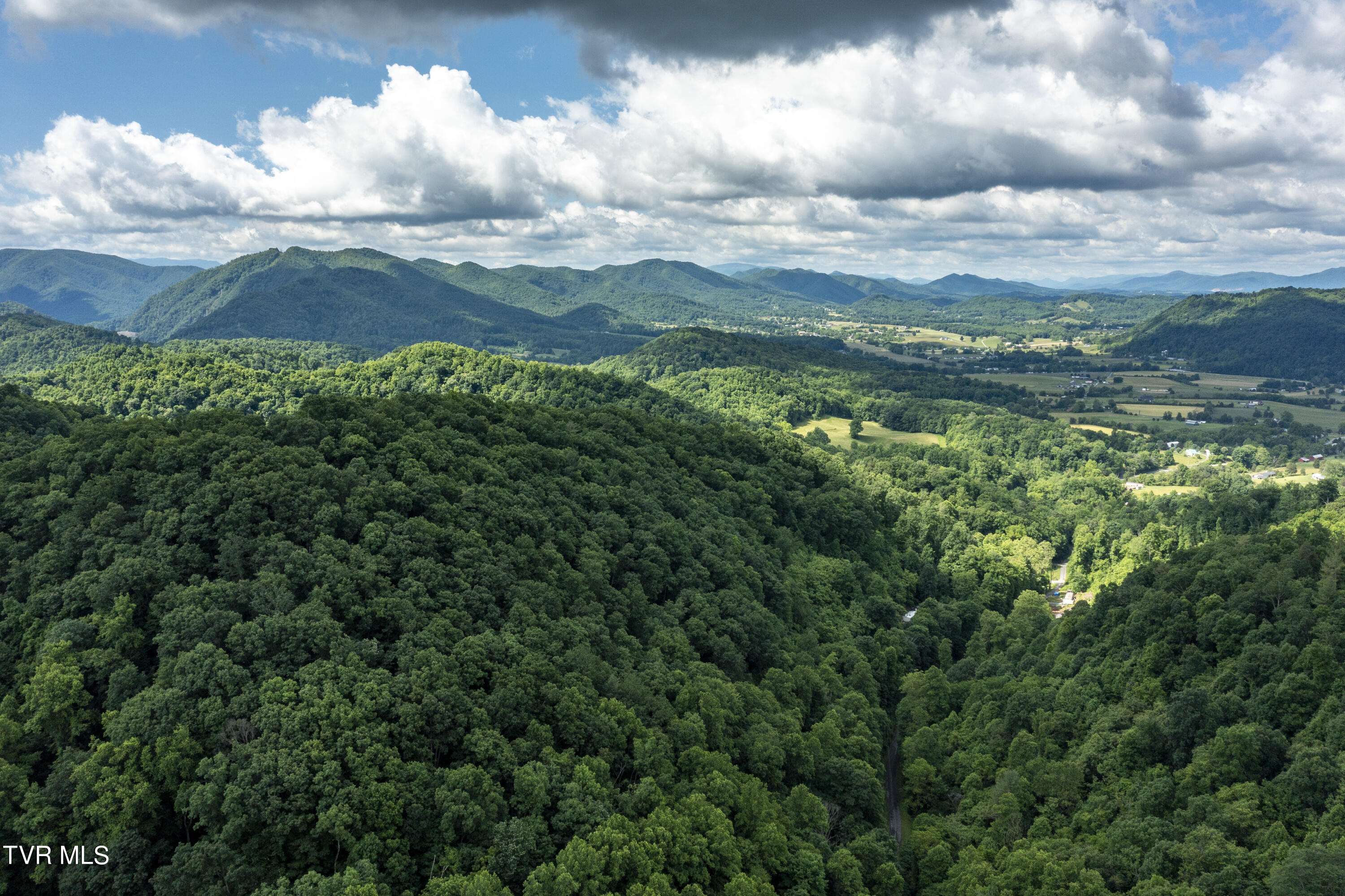 162 Lick Skillet Road Elizabethton, TN 37643 - Photo 7 of 42 Lick-aerials-11